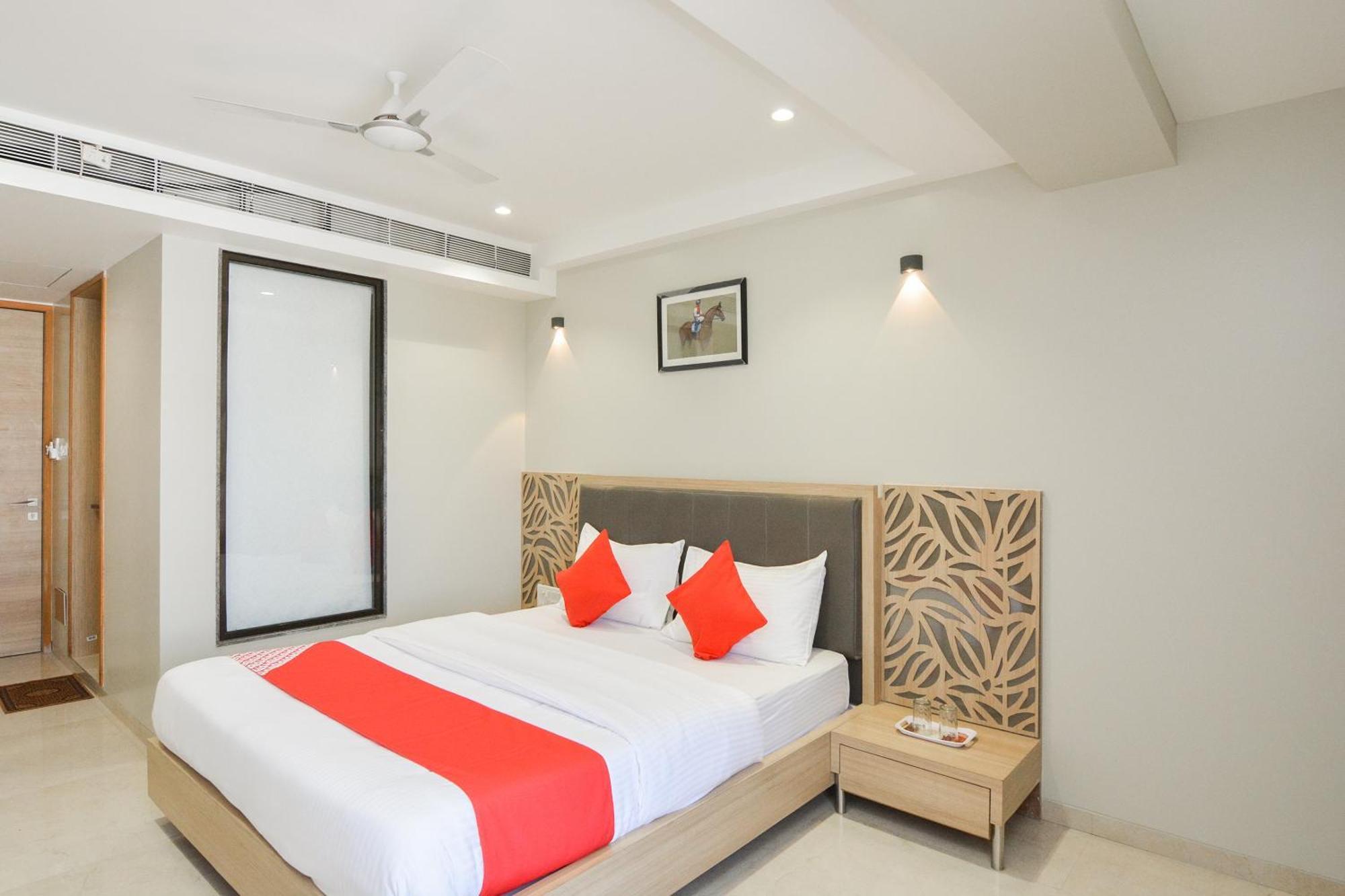 Hotel O Season Choice Shirdi Exterior photo