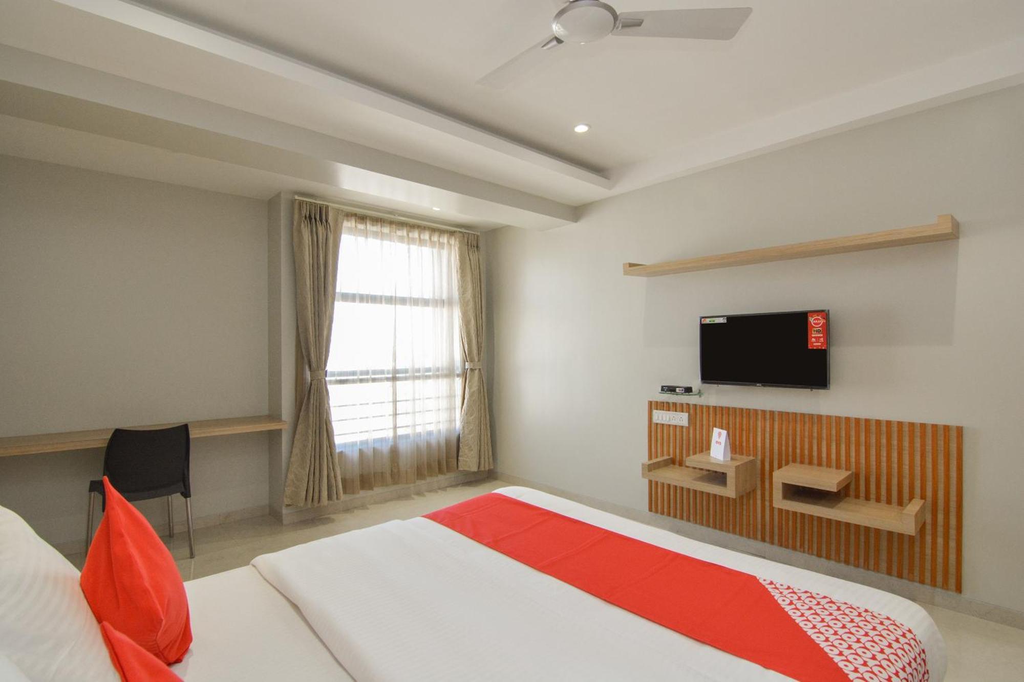 Hotel O Season Choice Shirdi Exterior photo